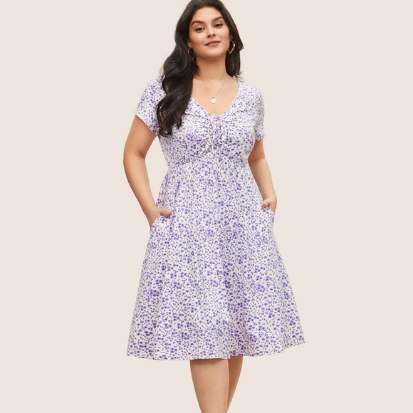 BloomChic Plus Size 2XL Ditsy Floral Elastic Waist Knot Drawstring Dress - Picture 1 of 11